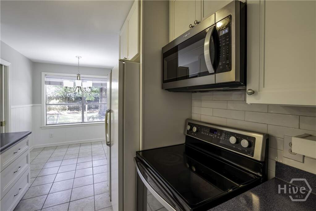 4 Bedroom Single Family Home/House's Image 11