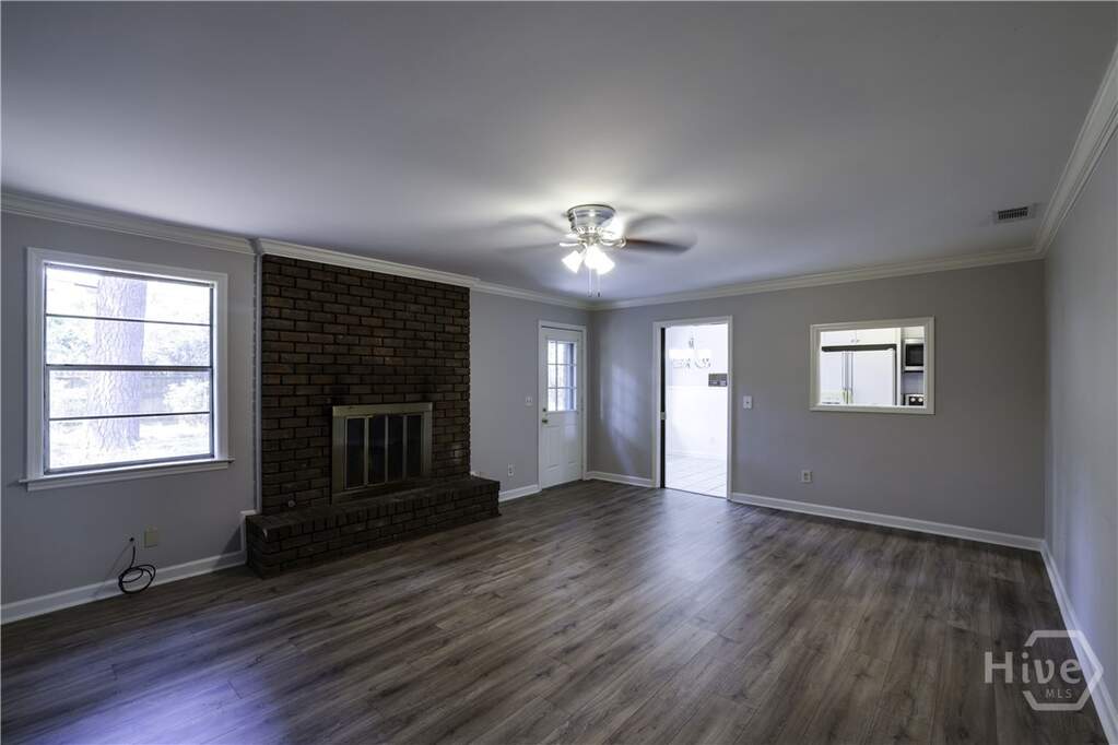 4 Bedroom Single Family Home/House's Image 15