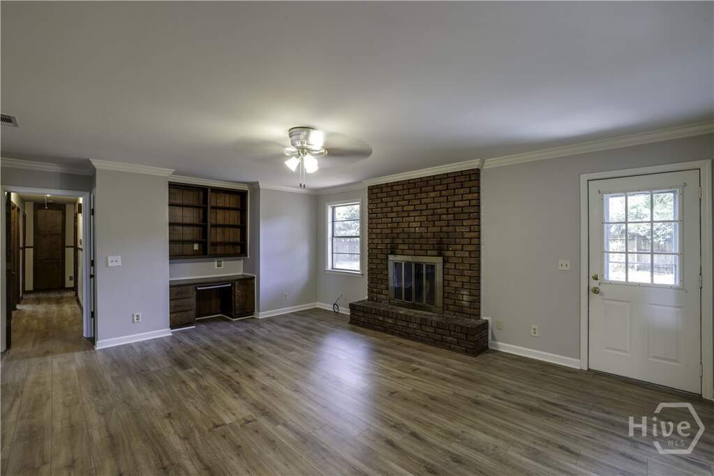 4 Bedroom Single Family Home/House's Image 17