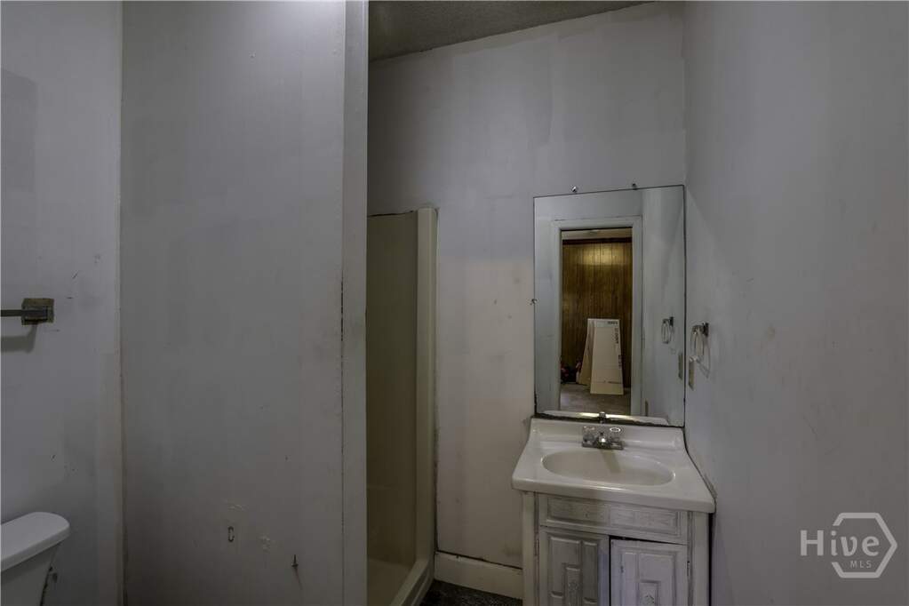 4 Bedroom Single Family Home/House's Image 43