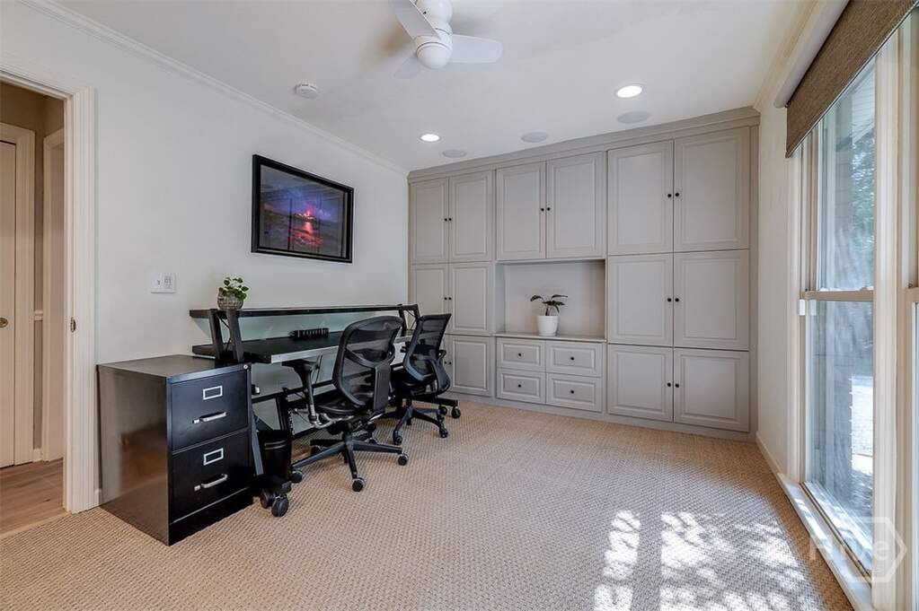 4 Bedroom Single Family Home/House's Image 25