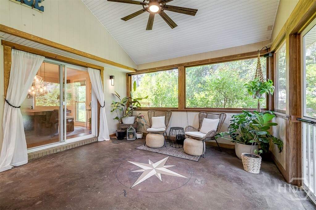4 Bedroom Single Family Home/House's Image 32