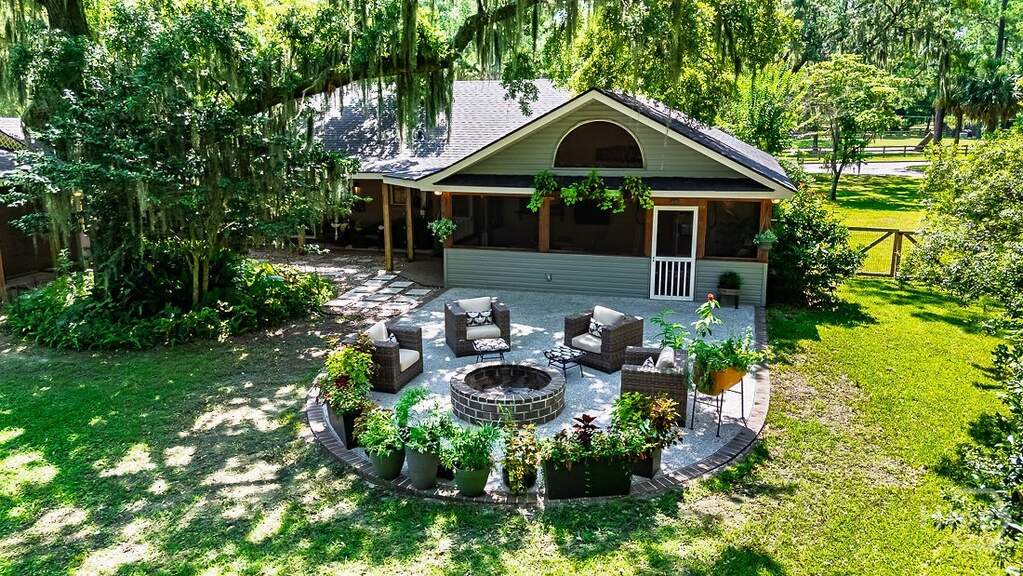 4 Bedroom Single Family Home/House's Image 37