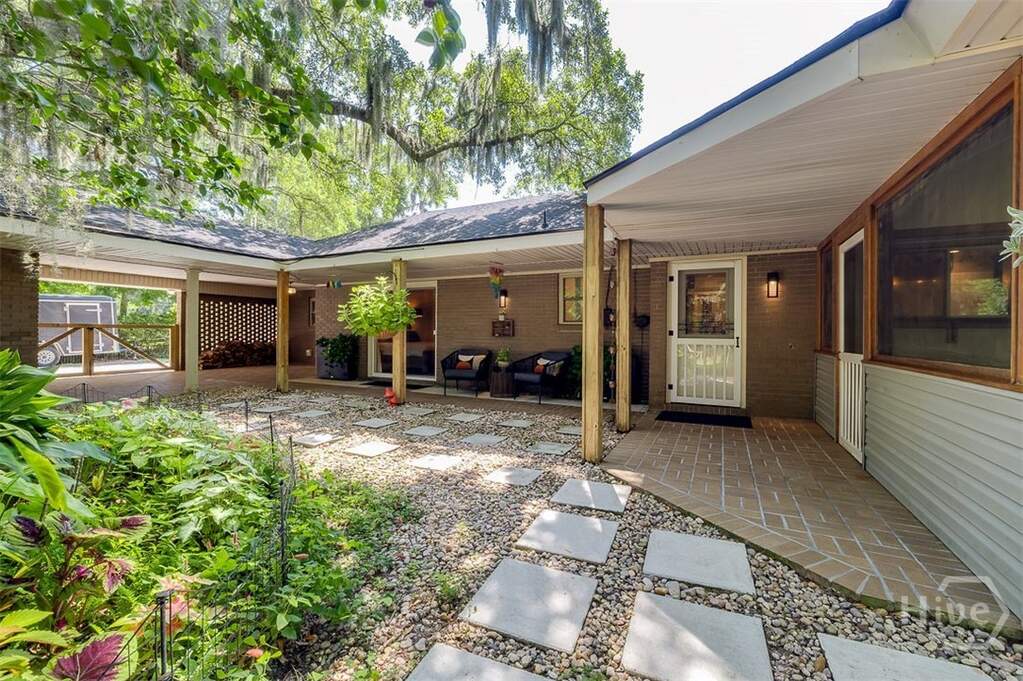 4 Bedroom Single Family Home/House's Image 41
