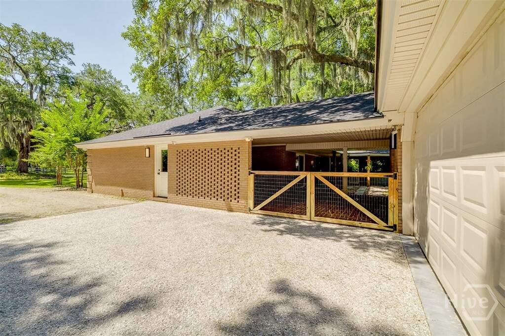 4 Bedroom Single Family Home/House's Image 44