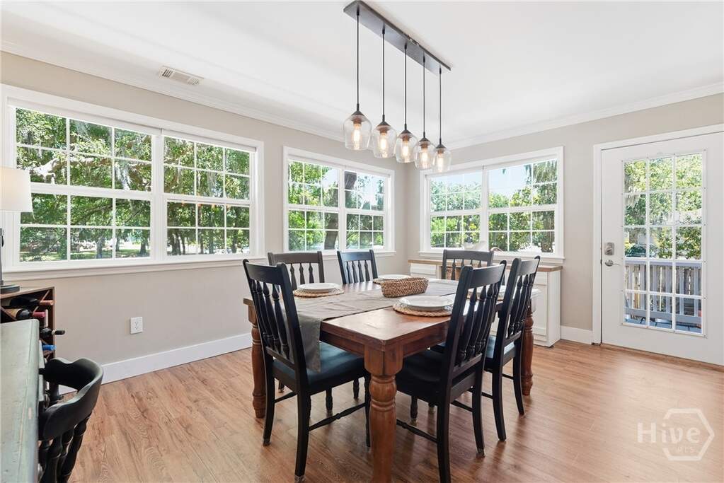 3 Bedroom Single Family Home/House's Image 7