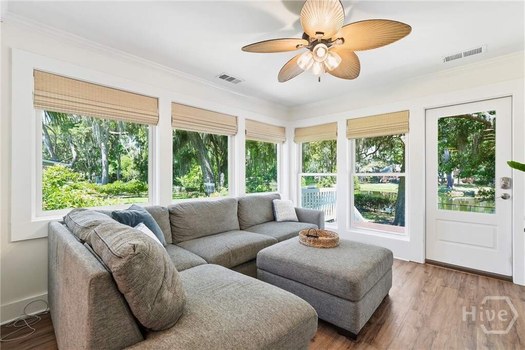 3 Bedroom Single Family Home/House's Image 14