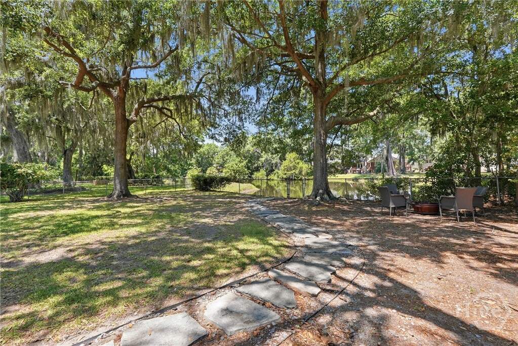 3 Bedroom Single Family Home/House's Image 27