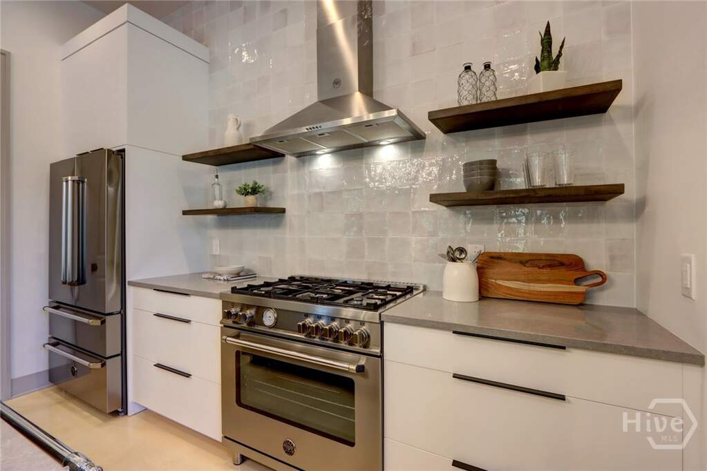 3 Bedroom Single Family Home/House's Image 14