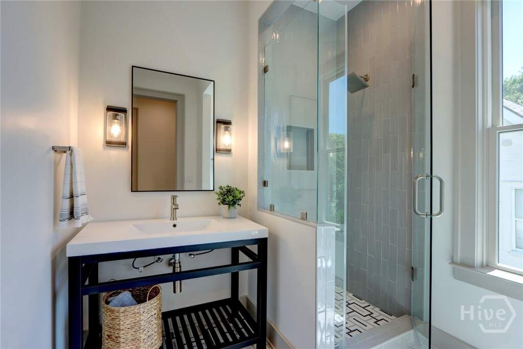 3 Bedroom Single Family Home/House's Image 39