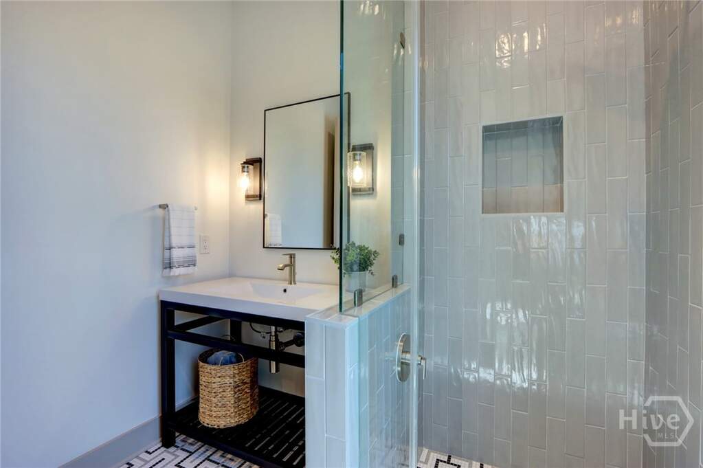 3 Bedroom Single Family Home/House's Image 41