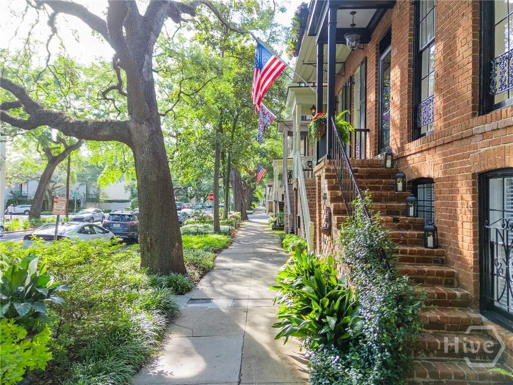 3 Bedroom Villa/Townhouse's Image 33