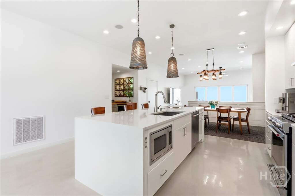 3 Bedroom Single Family Home/House's Image 12