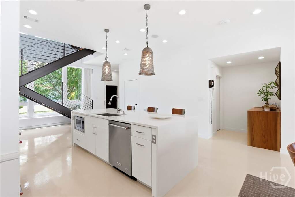 3 Bedroom Single Family Home/House's Image 13