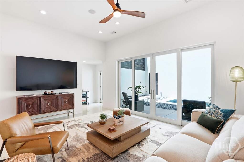 3 Bedroom Single Family Home/House's Image 23