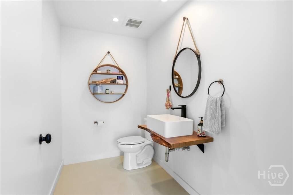 3 Bedroom Single Family Home/House's Image 25