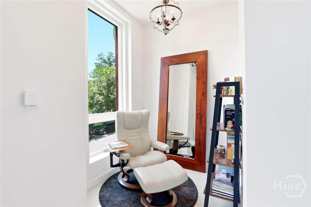 3 Bedroom Single Family Home/House's Image 27