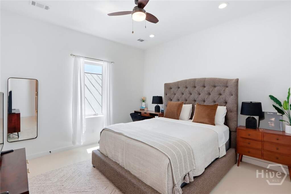 3 Bedroom Single Family Home/House's Image 43