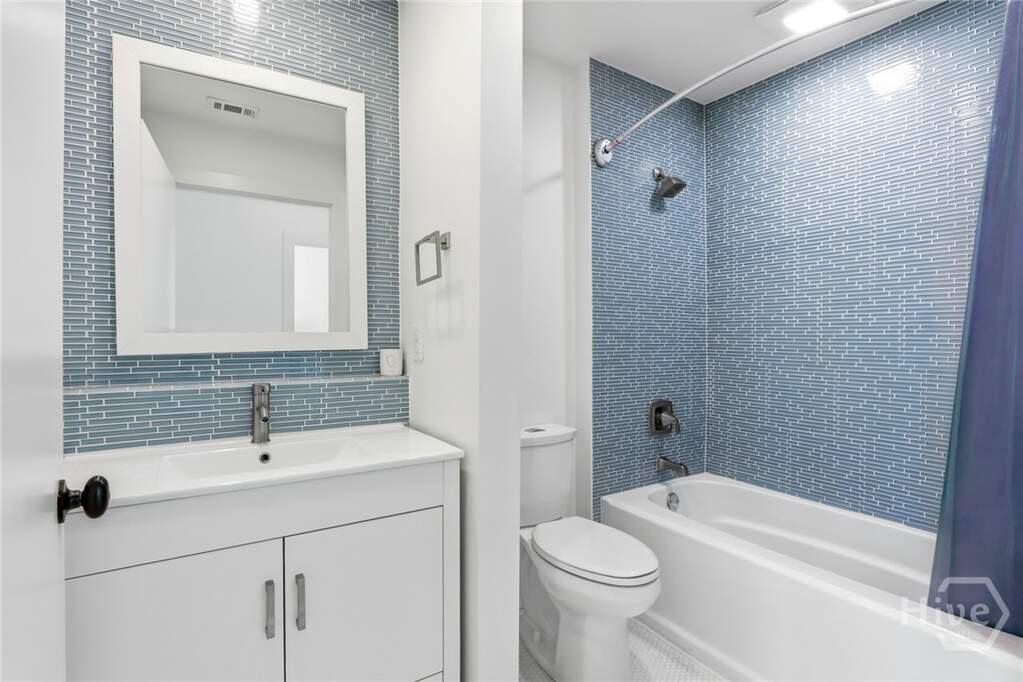 3 Bedroom Single Family Home/House's Image 46