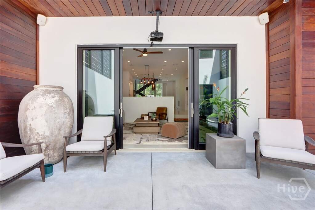 3 Bedroom Single Family Home/House's Image 60