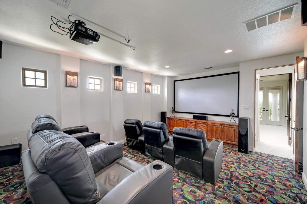 4 Bedroom Single Family Home/House's Image 21