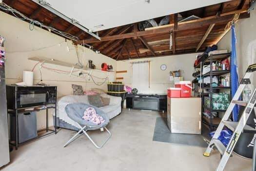 5 Bedroom Multi Unit's Image 10
