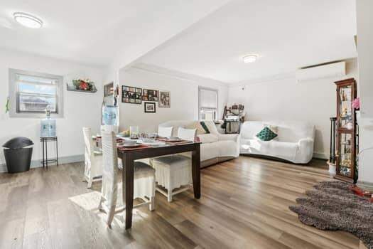 5 Bedroom Multi Unit's Image 38
