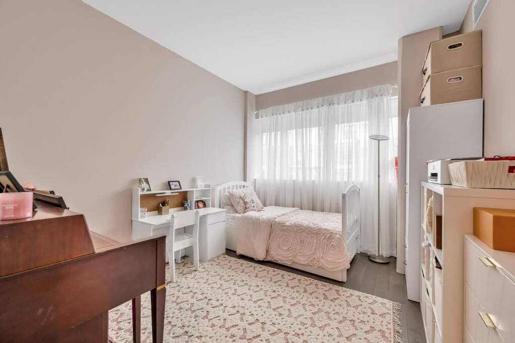 3 Bedroom Apartment/Flat's Image 18