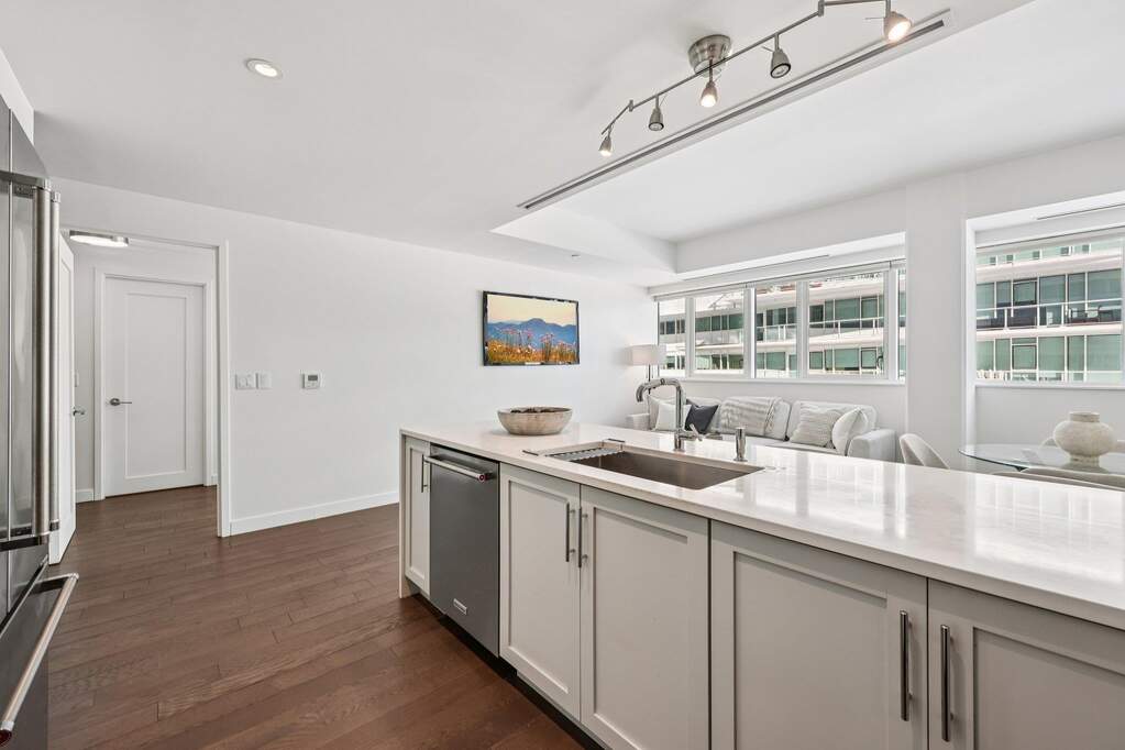 1 Bedroom Apartment/Flat's Image 3