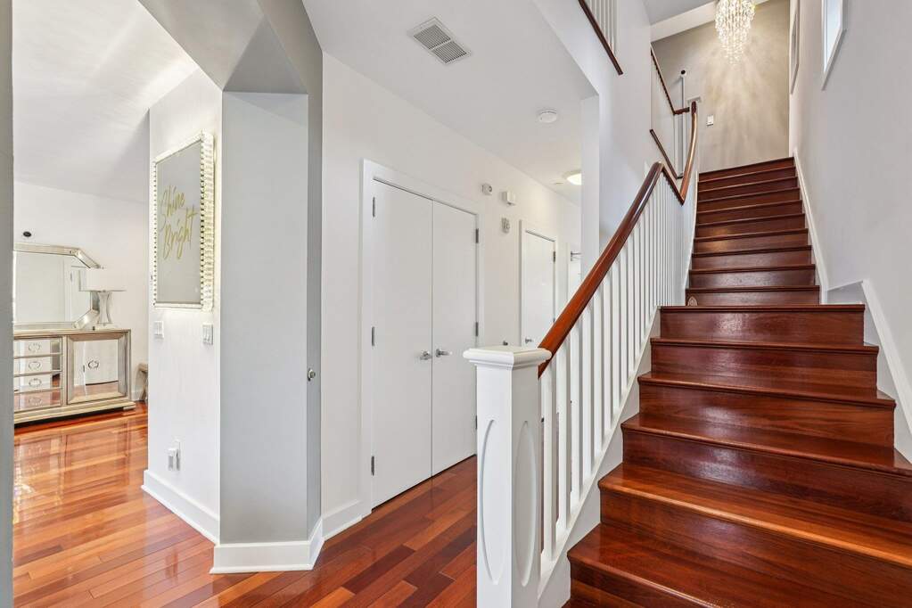 4 Bedroom Villa/Townhouse's Image 11