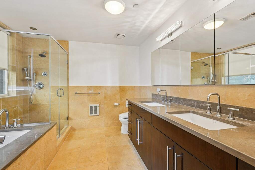 4 Bedroom Villa/Townhouse's Image 15