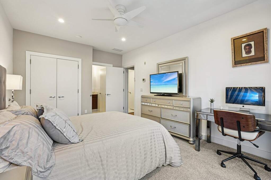4 Bedroom Villa/Townhouse's Image 19