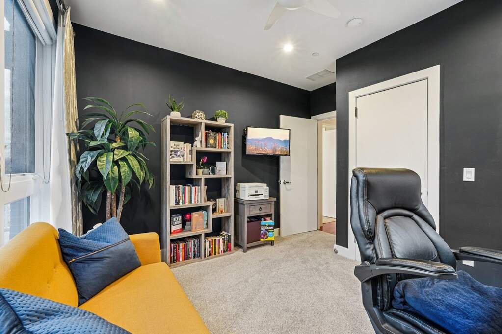 4 Bedroom Villa/Townhouse's Image 21