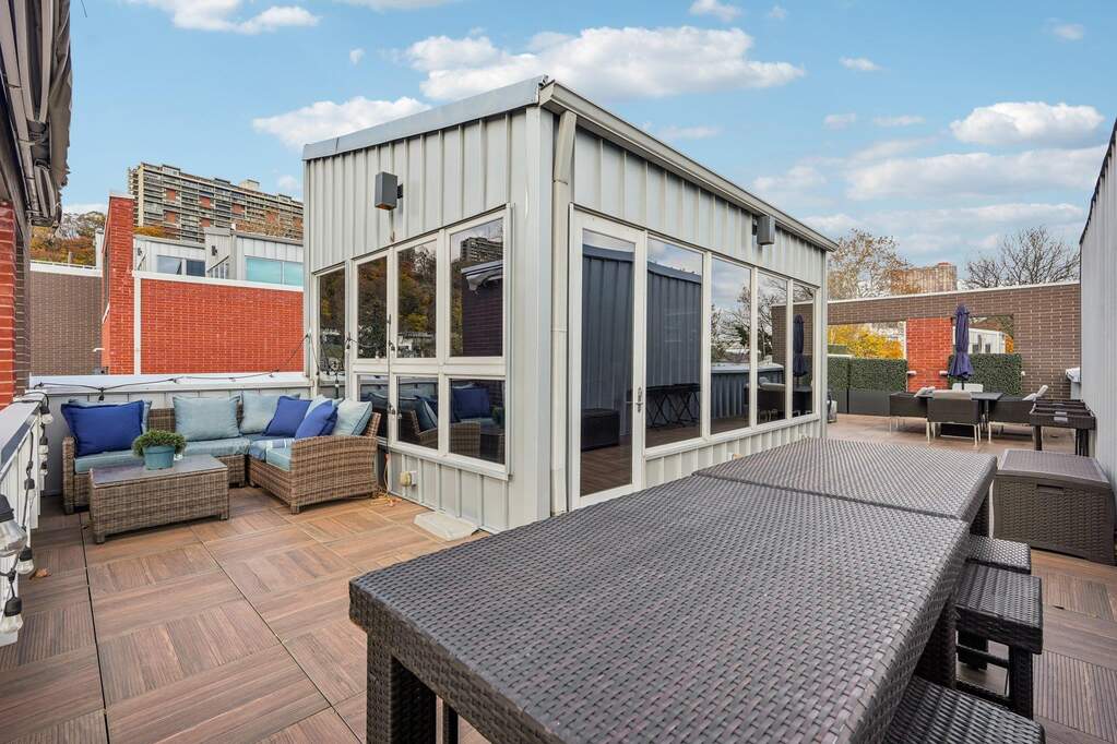 4 Bedroom Villa/Townhouse's Image 36