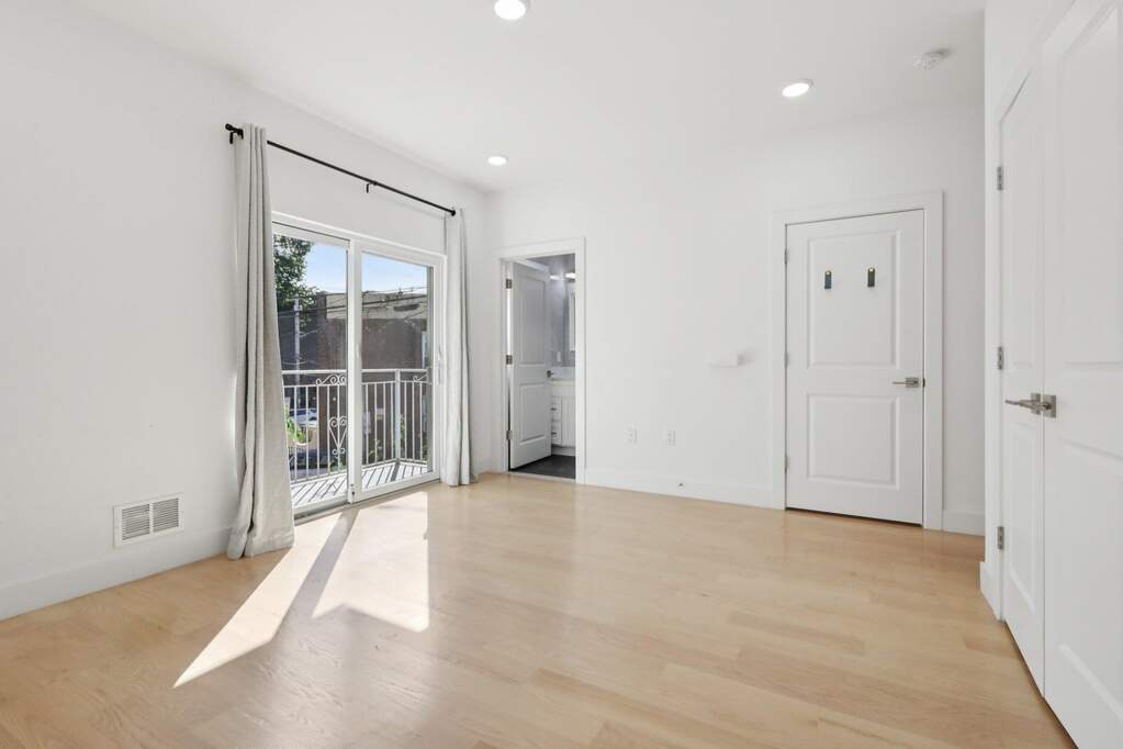3 Bedroom Apartment/Flat's Image 29