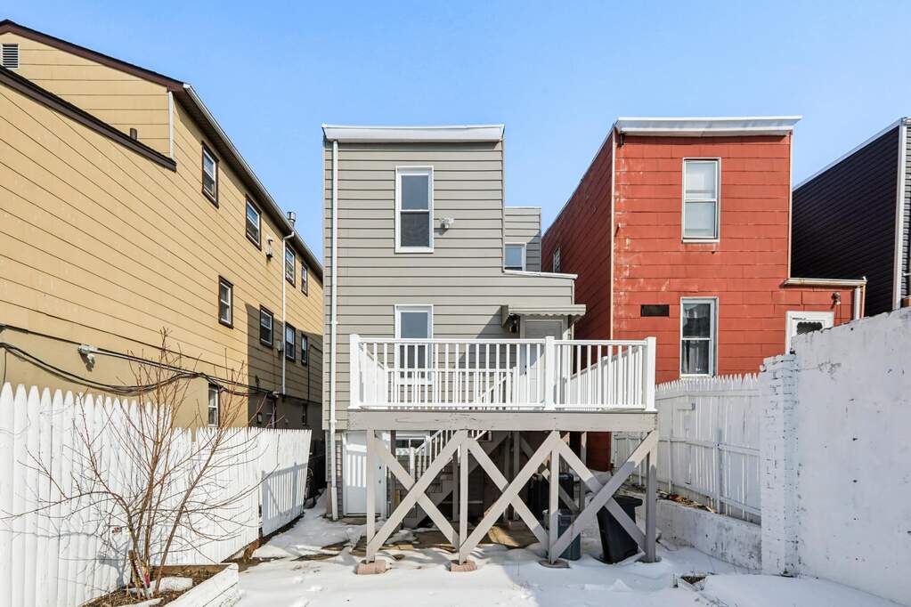 4 Bedroom Single Family Home/House's Image 34