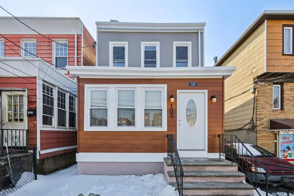 4 Bedroom Single Family Home/House's Image 37
