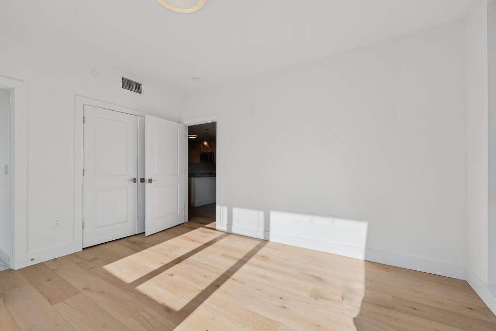 2 Bedroom Apartment/Flat's Image 7