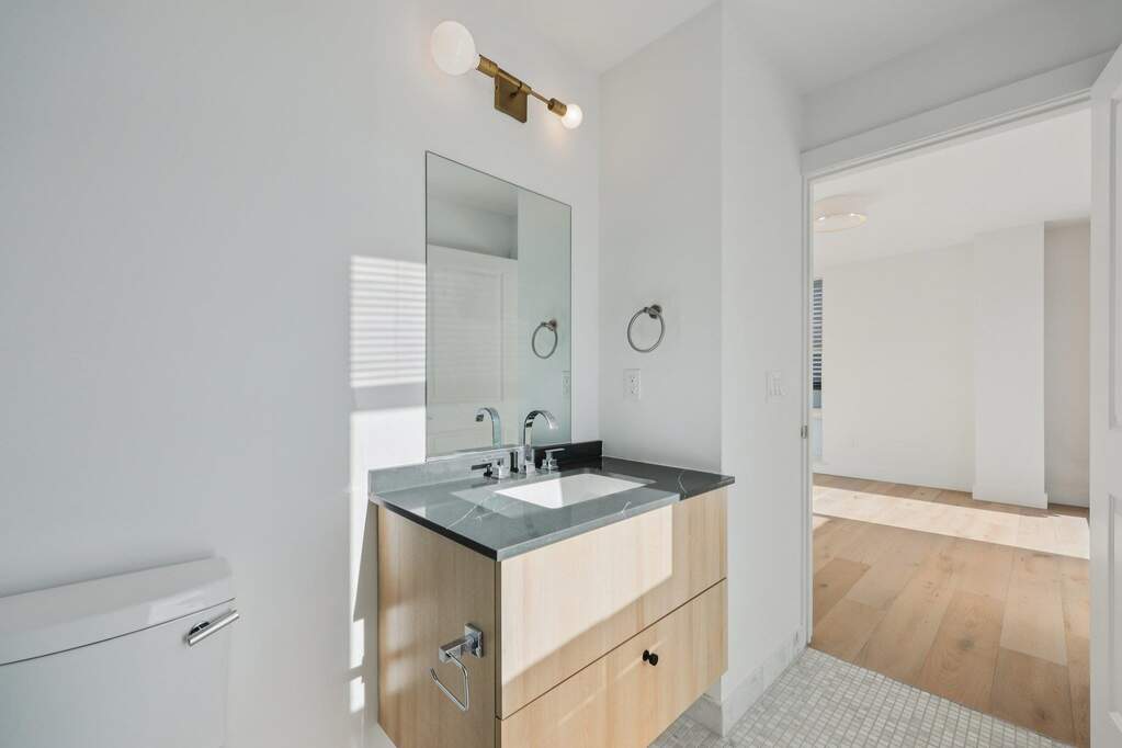 2 Bedroom Apartment/Flat's Image 10