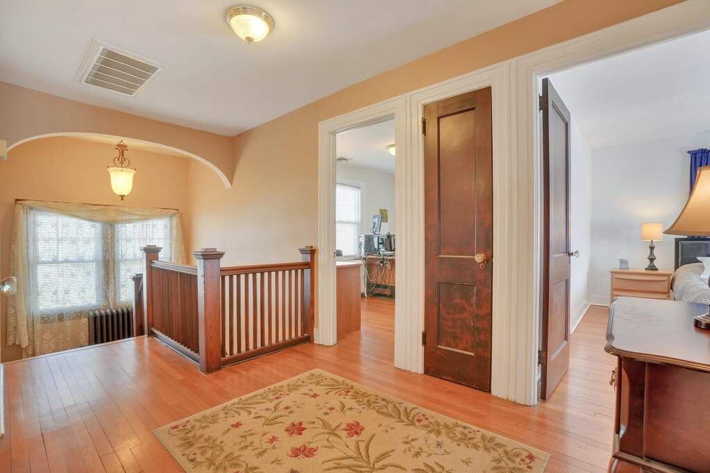 4 Bedroom Single Family Home/House's Image 19