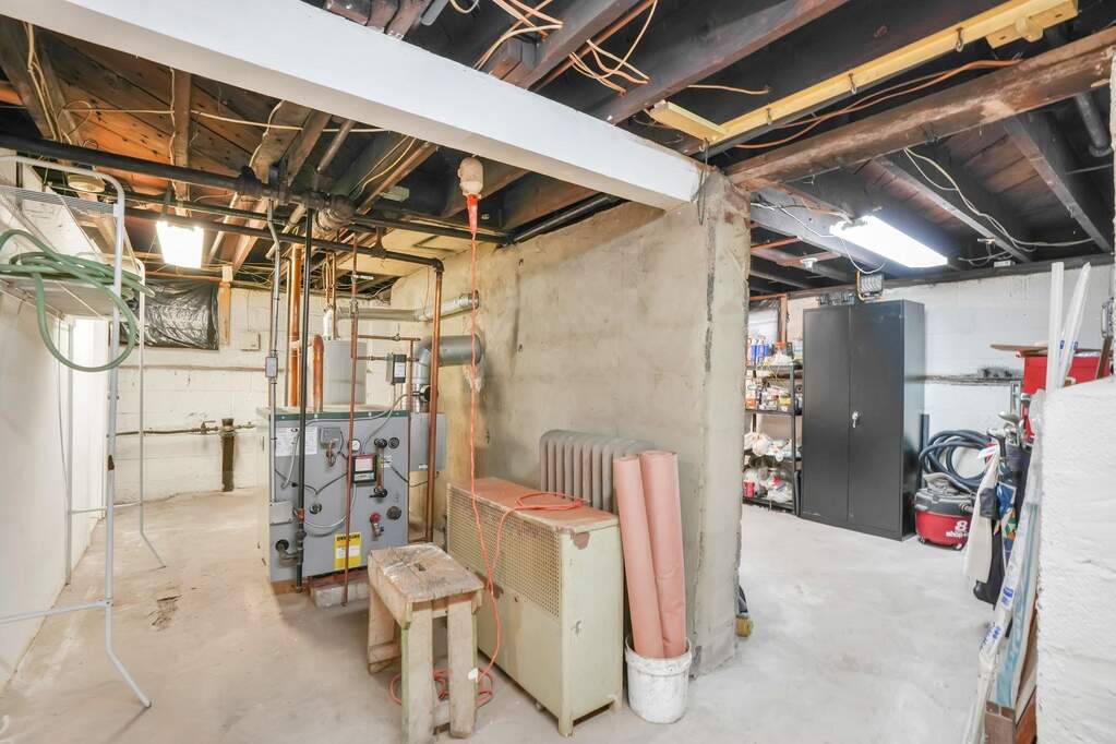 4 Bedroom Single Family Home/House's Image 26