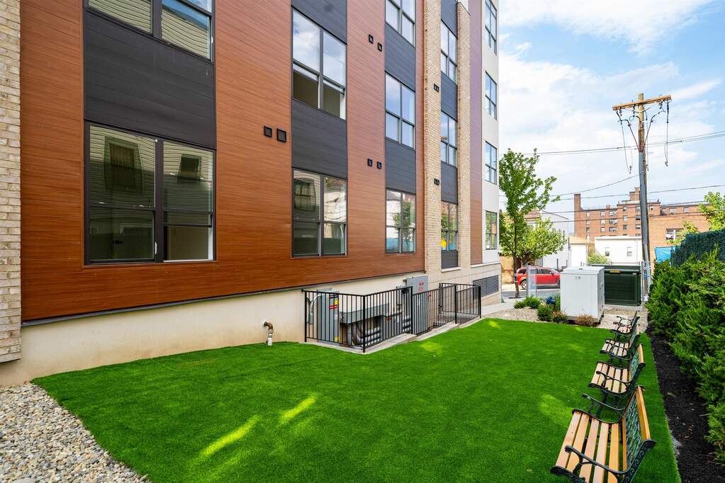 2 Bedroom Apartment/Flat's Image 26