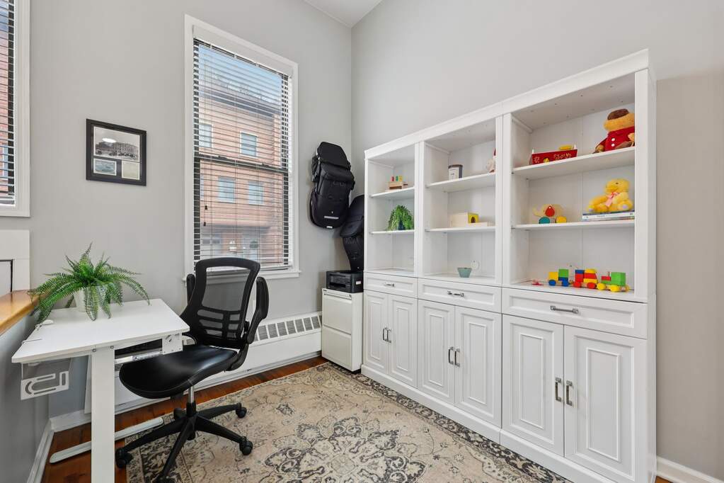 2 Bedroom Apartment/Flat's Image 11