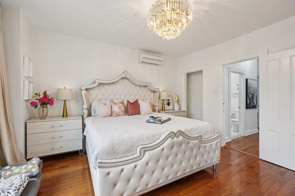 5 Bedroom Single Family Home/House's Image 16