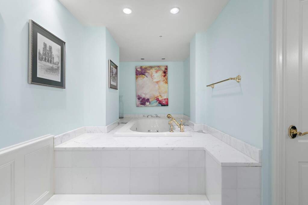 4 Bedroom Apartment/Flat's Image 32