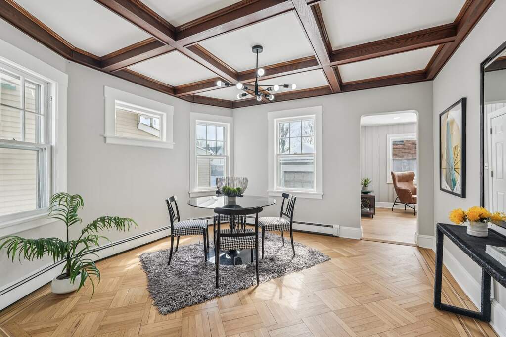 3 Bedroom Single Family Home/House's Image 8