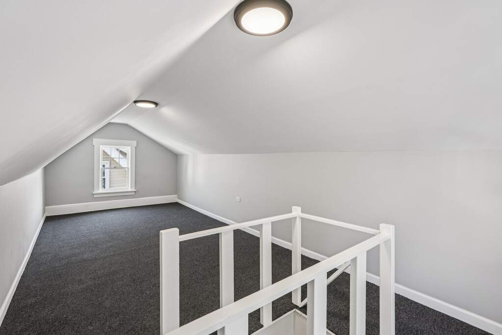 3 Bedroom Single Family Home/House's Image 38