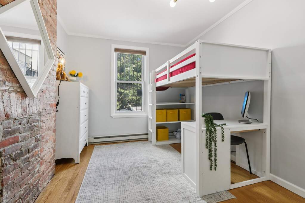 3 Bedroom Single Family Home/House's Image 28