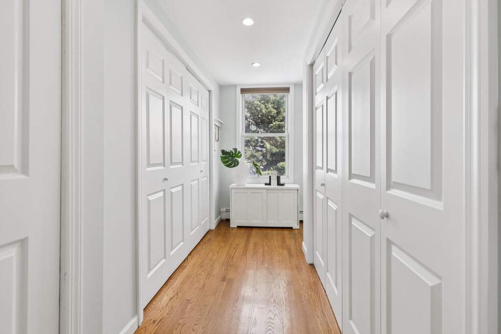 3 Bedroom Single Family Home/House's Image 32