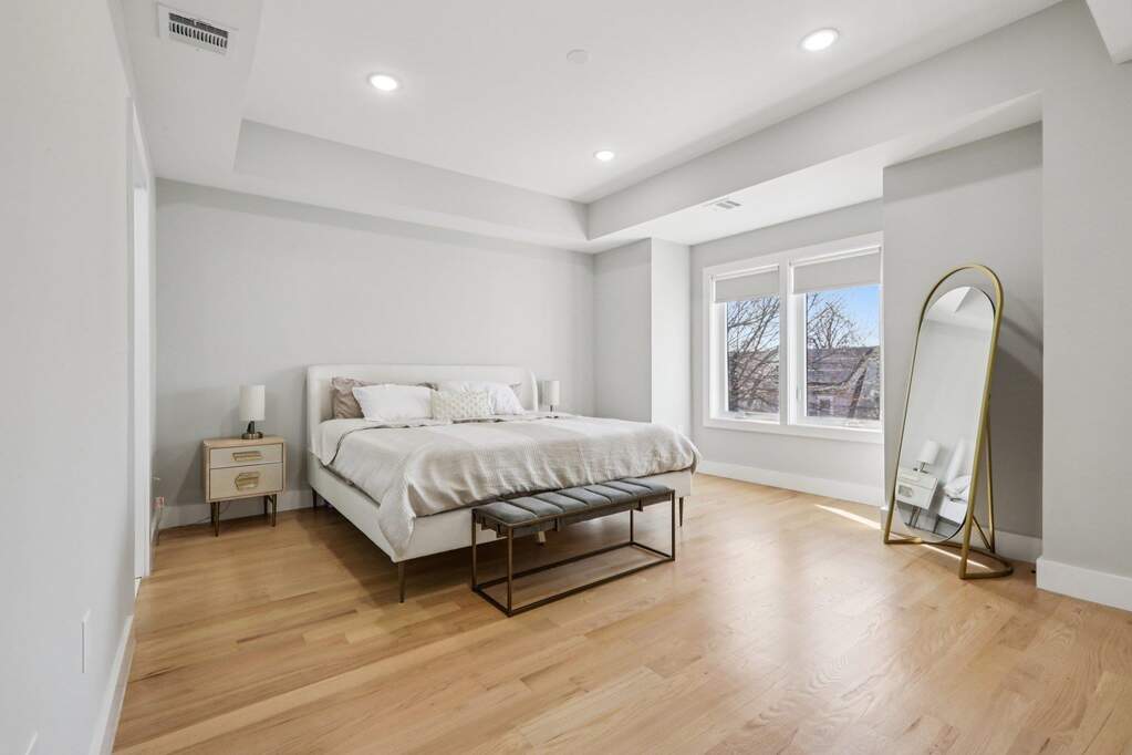 4 Bedroom Single Family Home/House's Image 18